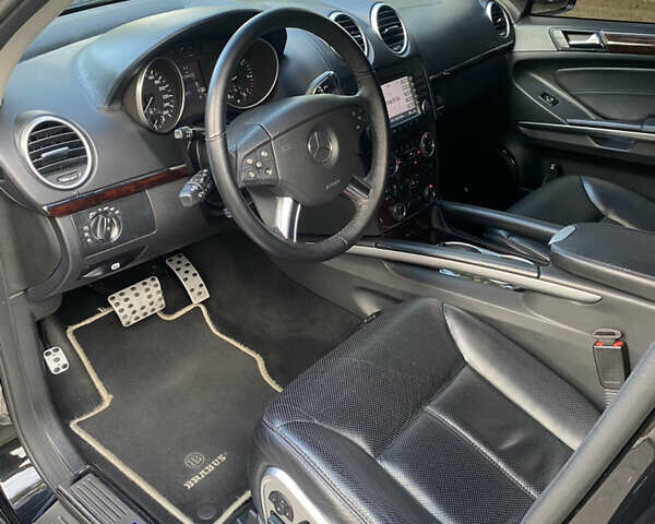 Черный Мерседес ГЛ-класс, объемом двигателя 5.46 л и пробегом 127 тыс. км за 16000 $, фото 10 на Automoto.ua