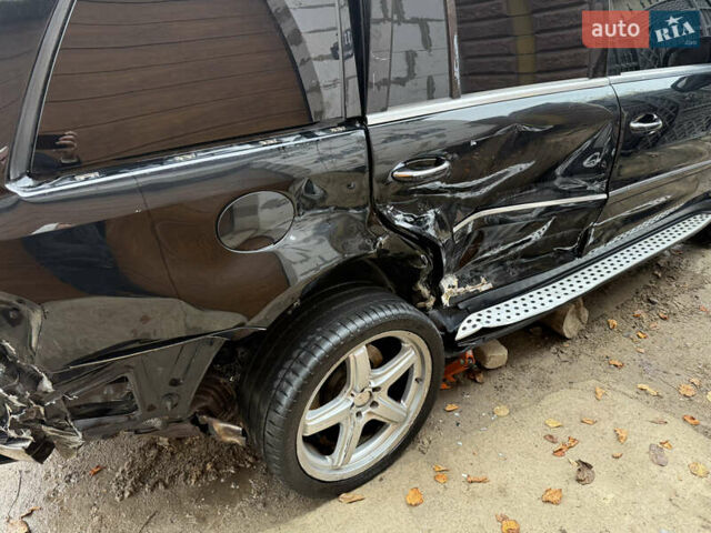 Черный Мерседес ГЛ-класс, объемом двигателя 5.46 л и пробегом 240 тыс. км за 6500 $, фото 4 на Automoto.ua