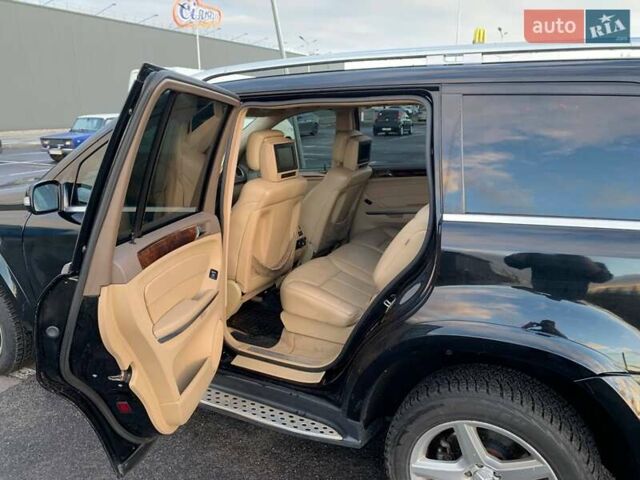 Мерседес ГЛ-класс 2008 в Боярка на Automoto.ua Черный Мерседес ГЛ-класс, объемом двигателя 5.46 л и пробегом 293 тыс. км за 12000 $, фото 15 на Automoto.ua
