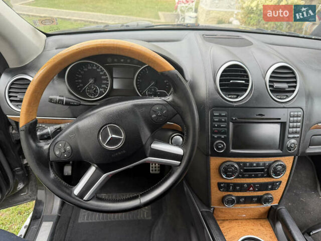 Чорний Мерседес ГЛ-Клас, об'ємом двигуна 4 л та пробігом 320 тис. км за 14999 $, фото 27 на Automoto.ua