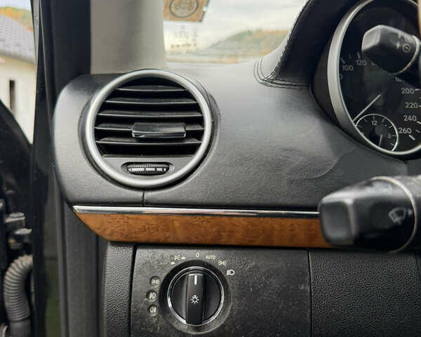 Чорний Мерседес ГЛ-Клас, об'ємом двигуна 4 л та пробігом 320 тис. км за 14999 $, фото 8 на Automoto.ua