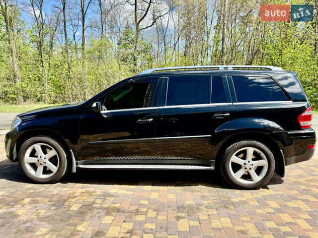 Чорний Мерседес ГЛ-Клас, об'ємом двигуна 4.7 л та пробігом 300 тис. км за 12100 $, фото 2 на Automoto.ua