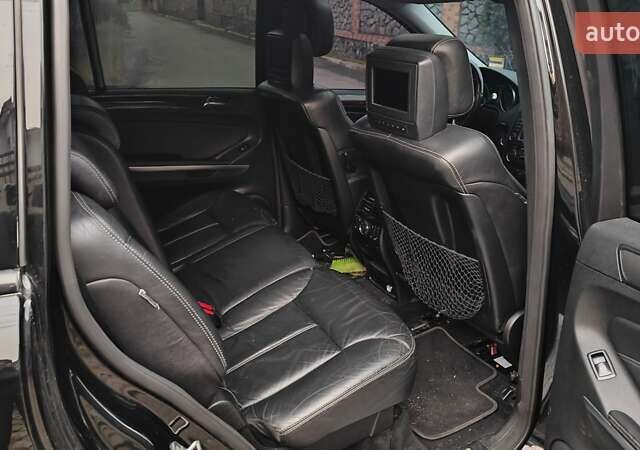 Чорний Мерседес ГЛ-Клас, об'ємом двигуна 4.66 л та пробігом 318 тис. км за 8900 $, фото 23 на Automoto.ua