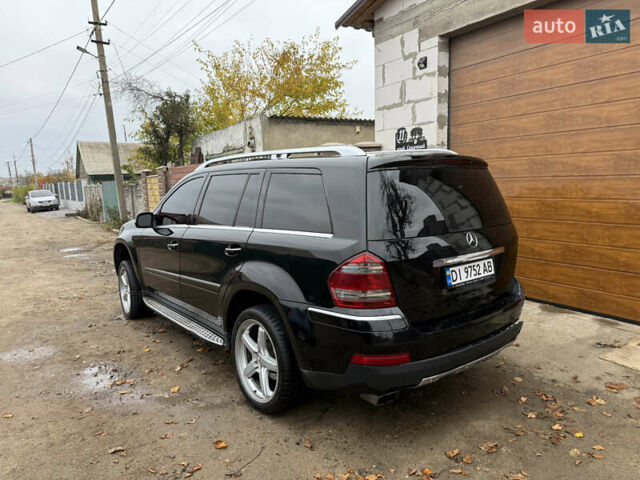 Черный Мерседес ГЛ-класс, объемом двигателя 5.46 л и пробегом 240 тыс. км за 6500 $, фото 3 на Automoto.ua