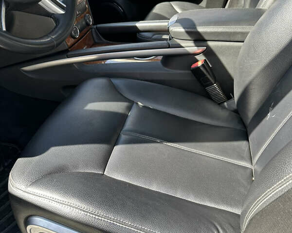 Черный Мерседес ГЛ-класс, объемом двигателя 4.66 л и пробегом 249 тыс. км за 12499 $, фото 8 на Automoto.ua