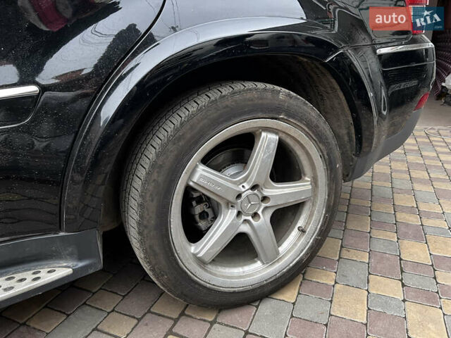 Черный Мерседес ГЛ-класс, объемом двигателя 5.46 л и пробегом 255 тыс. км за 10999 $, фото 13 на Automoto.ua