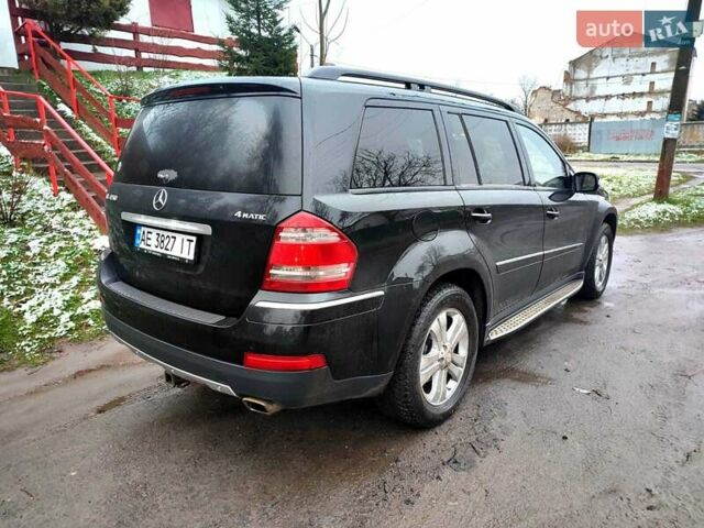 Чорний Мерседес ГЛ-Клас, об'ємом двигуна 4.66 л та пробігом 450 тис. км за 13700 $, фото 9 на Automoto.ua