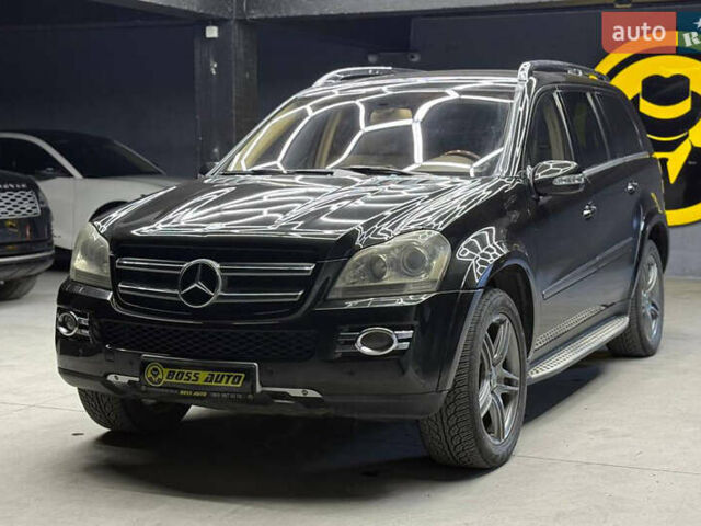 Мерседес ГЛ-класс 2008 в Черновцах на Automoto.ua Черный Мерседес ГЛ-класс, объемом двигателя 4.66 л и пробегом 400 тыс. км за 10800 $, фото 2 на Automoto.ua