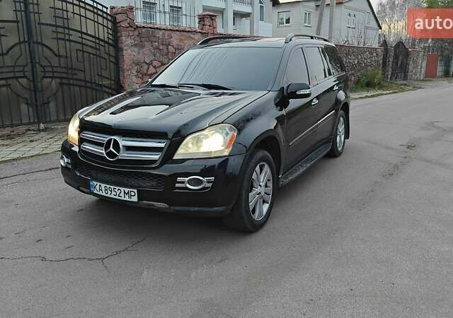 Чорний Мерседес ГЛ-Клас, об'ємом двигуна 4.66 л та пробігом 318 тис. км за 8900 $, фото 1 на Automoto.ua