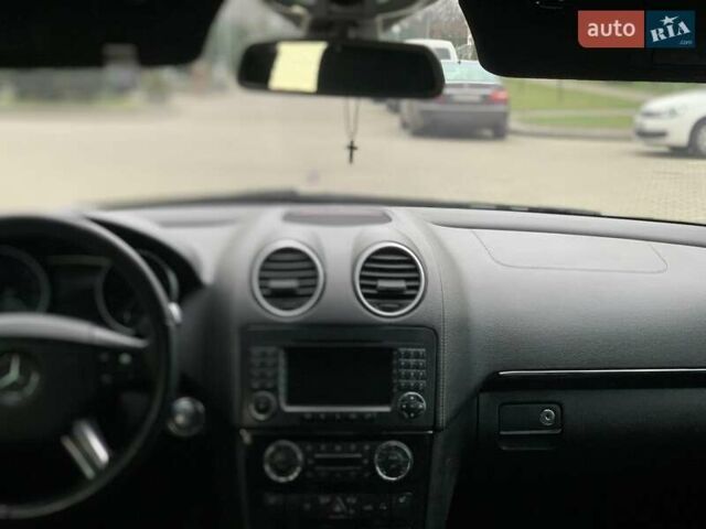 Черный Мерседес ГЛ-класс, объемом двигателя 4.66 л и пробегом 150 тыс. км за 14700 $, фото 26 на Automoto.ua