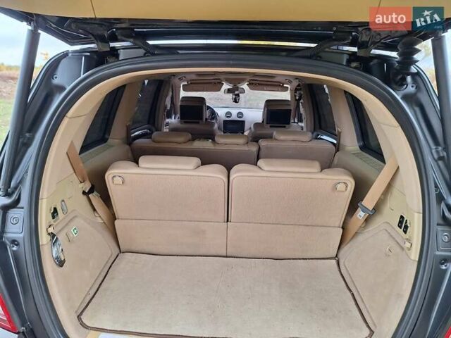 Мерседес ГЛ-класс 2008 в Броварах на Automoto.ua Черный Мерседес ГЛ-класс, объемом двигателя 4.66 л и пробегом 260 тыс. км за 10500 $, фото 4 на Automoto.ua