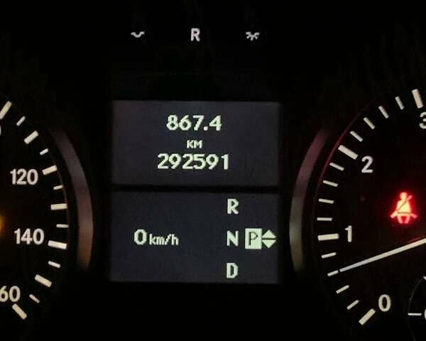 Мерседес ГЛ-класс 2008 в Боярка на Automoto.ua Черный Мерседес ГЛ-класс, объемом двигателя 5.46 л и пробегом 293 тыс. км за 12000 $, фото 19 на Automoto.ua