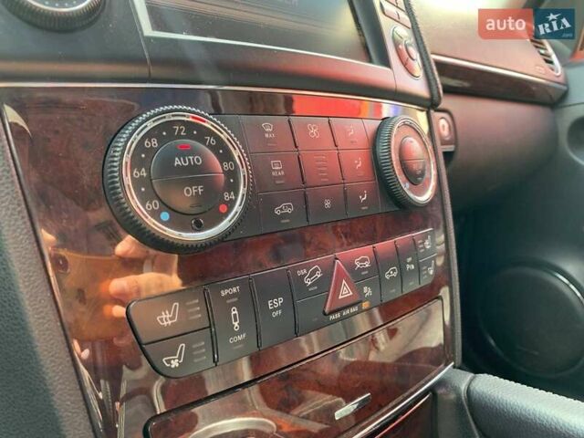 Черный Мерседес ГЛ-класс, объемом двигателя 5.46 л и пробегом 323 тыс. км за 10990 $, фото 27 на Automoto.ua