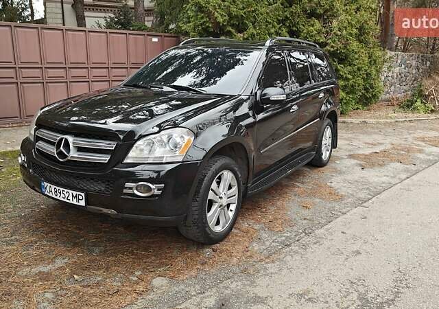 Чорний Мерседес ГЛ-Клас, об'ємом двигуна 4.66 л та пробігом 318 тис. км за 8900 $, фото 5 на Automoto.ua