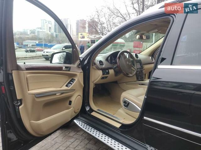 Черный Мерседес ГЛ-класс, объемом двигателя 5.46 л и пробегом 387 тыс. км за 13300 $, фото 7 на Automoto.ua