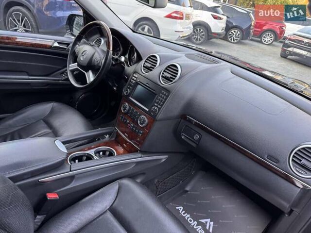 Мерседес ГЛ-Клас 2008 у Одесі на Automoto.ua Чорний Мерседес ГЛ-Клас, об'ємом двигуна 5.46 л та пробігом 193 тис. км за 14900 $, фото 14 на Automoto.ua
