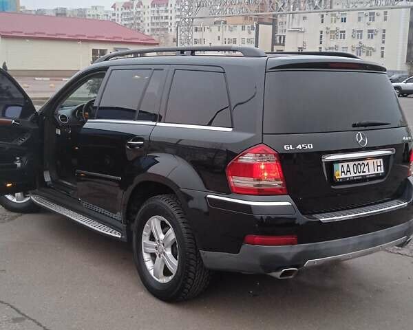 Чорний Мерседес ГЛ-Клас, об'ємом двигуна 4.7 л та пробігом 220 тис. км за 10000 $, фото 1 на Automoto.ua