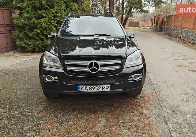 Чорний Мерседес ГЛ-Клас, об'ємом двигуна 4.66 л та пробігом 318 тис. км за 8900 $, фото 6 на Automoto.ua