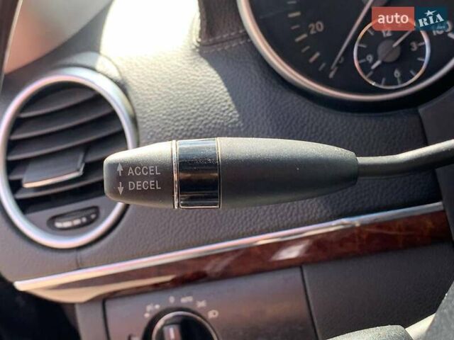 Черный Мерседес ГЛ-класс, объемом двигателя 5.46 л и пробегом 323 тыс. км за 10990 $, фото 20 на Automoto.ua