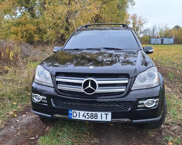 Мерседес ГЛ-класс 2008 в Броварах на Automoto.ua Черный Мерседес ГЛ-класс, объемом двигателя 4.66 л и пробегом 260 тыс. км за 10500 $, фото 1 на Automoto.ua