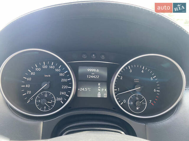 Черный Мерседес ГЛ-класс, объемом двигателя 5.46 л и пробегом 127 тыс. км за 16000 $, фото 9 на Automoto.ua