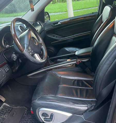 Черный Мерседес ГЛ-класс, объемом двигателя 4.66 л и пробегом 238 тыс. км за 11900 $, фото 3 на Automoto.ua