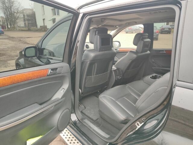 Чорний Мерседес ГЛ-Клас, об'ємом двигуна 4.7 л та пробігом 455 тис. км за 12000 $, фото 7 на Automoto.ua