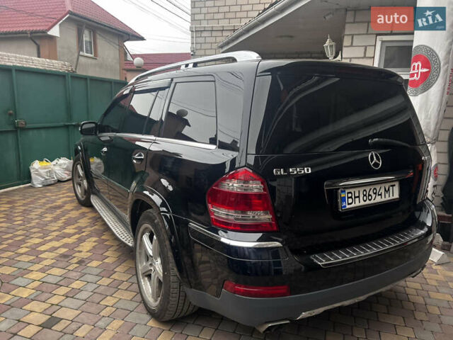 Черный Мерседес ГЛ-класс, объемом двигателя 5.46 л и пробегом 255 тыс. км за 10999 $, фото 3 на Automoto.ua