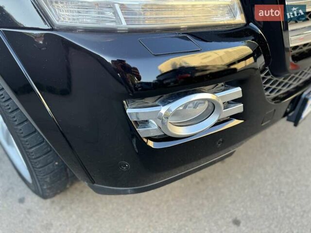 Черный Мерседес ГЛ-класс, объемом двигателя 5.46 л и пробегом 227 тыс. км за 10000 $, фото 10 на Automoto.ua