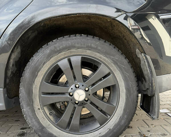 Чорний Мерседес ГЛ-Клас, об'ємом двигуна 4 л та пробігом 320 тис. км за 14999 $, фото 36 на Automoto.ua