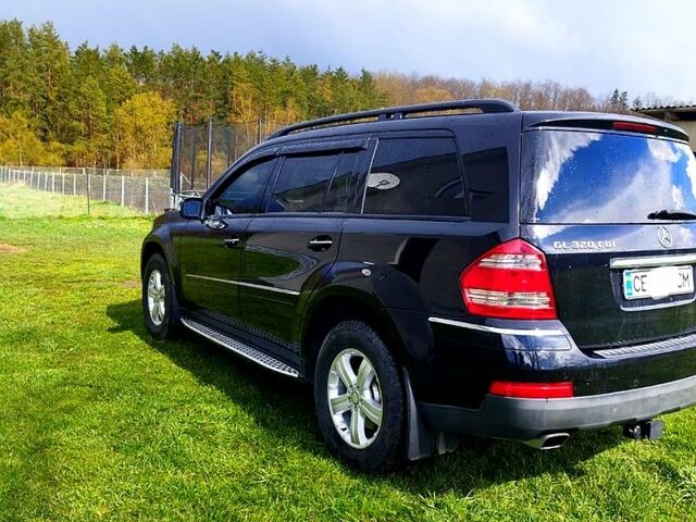Черный Мерседес ГЛ-класс, объемом двигателя 3 л и пробегом 250 тыс. км за 14000 $, фото 1 на Automoto.ua
