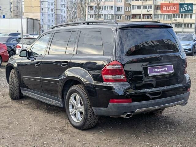 Черный Мерседес ГЛ-класс, объемом двигателя 4.66 л и пробегом 283 тыс. км за 12500 $, фото 15 на Automoto.ua