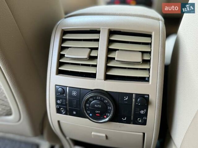 Черный Мерседес ГЛ-класс, объемом двигателя 5.46 л и пробегом 227 тыс. км за 10000 $, фото 49 на Automoto.ua