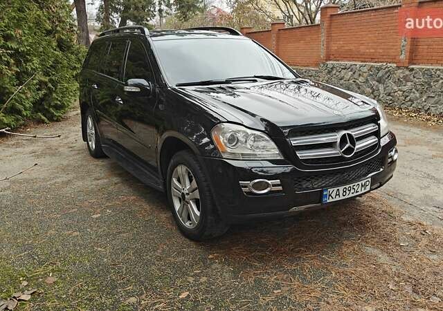 Чорний Мерседес ГЛ-Клас, об'ємом двигуна 4.66 л та пробігом 318 тис. км за 8900 $, фото 2 на Automoto.ua