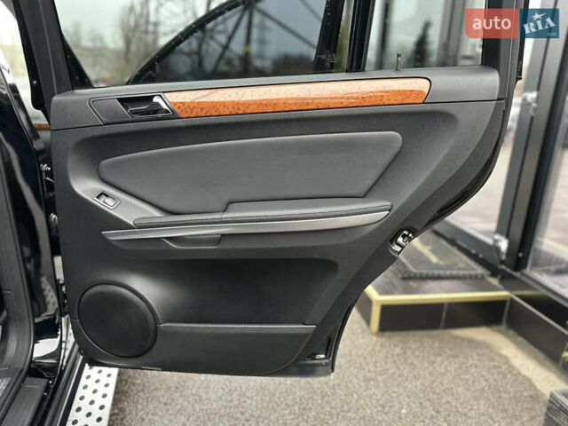 Черный Мерседес ГЛ-класс, объемом двигателя 2.99 л и пробегом 219 тыс. км за 15800 $, фото 21 на Automoto.ua