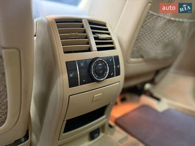 Мерседес ГЛ-класс 2008 в Черновцах на Automoto.ua Черный Мерседес ГЛ-класс, объемом двигателя 4.66 л и пробегом 400 тыс. км за 10800 $, фото 15 на Automoto.ua