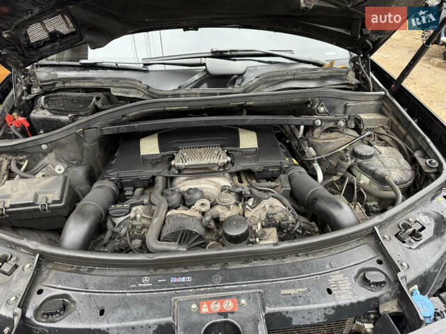 Черный Мерседес ГЛ-класс, объемом двигателя 5.46 л и пробегом 240 тыс. км за 6500 $, фото 10 на Automoto.ua