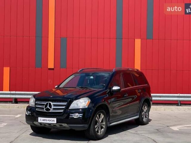 Черный Мерседес ГЛ-класс, объемом двигателя 5.46 л и пробегом 323 тыс. км за 10990 $, фото 3 на Automoto.ua