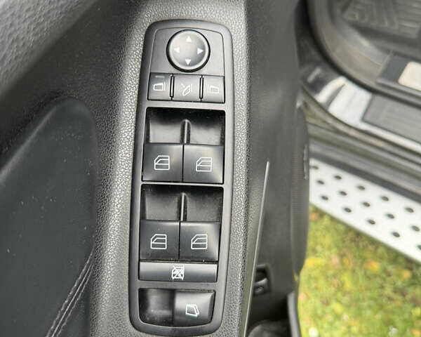 Чорний Мерседес ГЛ-Клас, об'ємом двигуна 4 л та пробігом 320 тис. км за 14999 $, фото 29 на Automoto.ua