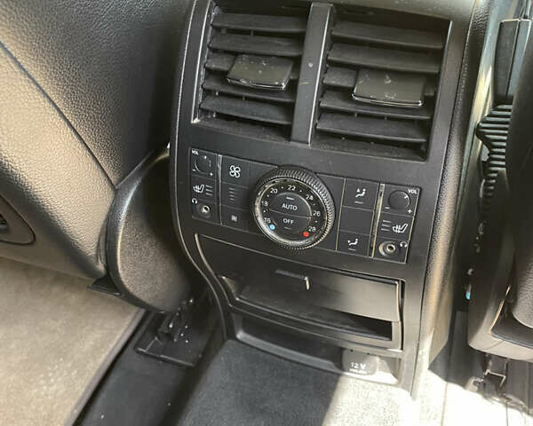 Черный Мерседес ГЛ-класс, объемом двигателя 5.46 л и пробегом 350 тыс. км за 10450 $, фото 10 на Automoto.ua