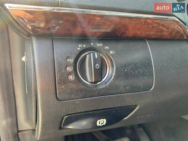 Черный Мерседес ГЛ-класс, объемом двигателя 5.46 л и пробегом 323 тыс. км за 10990 $, фото 17 на Automoto.ua