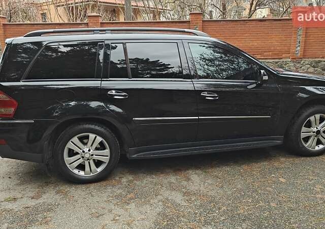Чорний Мерседес ГЛ-Клас, об'ємом двигуна 4.66 л та пробігом 318 тис. км за 8900 $, фото 9 на Automoto.ua