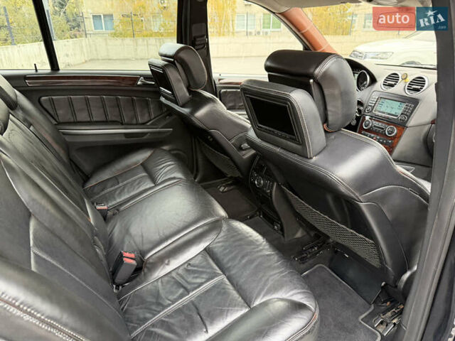 Мерседес ГЛ-класс 2008 в Киеве на Automoto.ua Черный Мерседес ГЛ-класс, объемом двигателя 2.99 л и пробегом 264 тыс. км за 11000 $, фото 16 на Automoto.ua