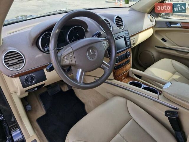 Мерседес ГЛ-класс 2008 в Николаеве на Automoto.ua Черный Мерседес ГЛ-класс, объемом двигателя 2.99 л и пробегом 360 тыс. км за 12999 $, фото 13 на Automoto.ua