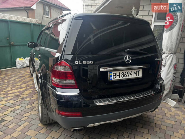 Черный Мерседес ГЛ-класс, объемом двигателя 5.46 л и пробегом 255 тыс. км за 10999 $, фото 2 на Automoto.ua