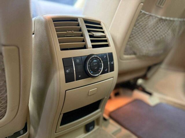 Черный Мерседес ГЛ-класс, объемом двигателя 4.7 л и пробегом 400 тыс. км за 10800 $, фото 15 на Automoto.ua