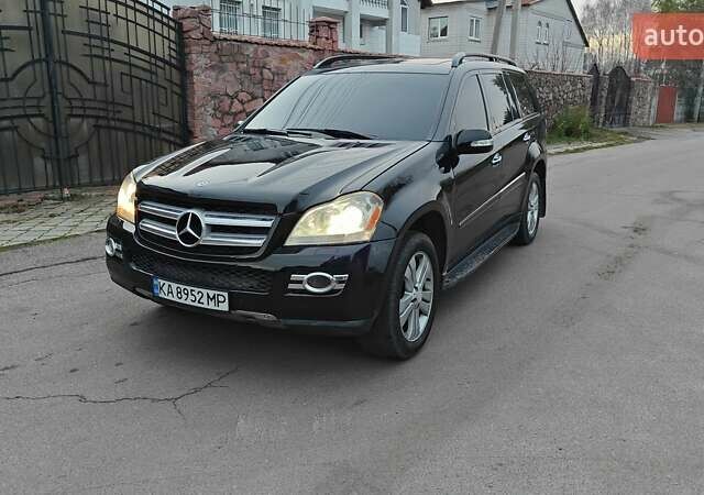 Чорний Мерседес ГЛ-Клас, об'ємом двигуна 4.66 л та пробігом 318 тис. км за 8900 $, фото 3 на Automoto.ua