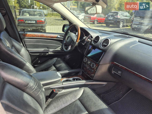 Черный Мерседес ГЛ-класс, объемом двигателя 5.46 л и пробегом 307 тыс. км за 11750 $, фото 2 на Automoto.ua