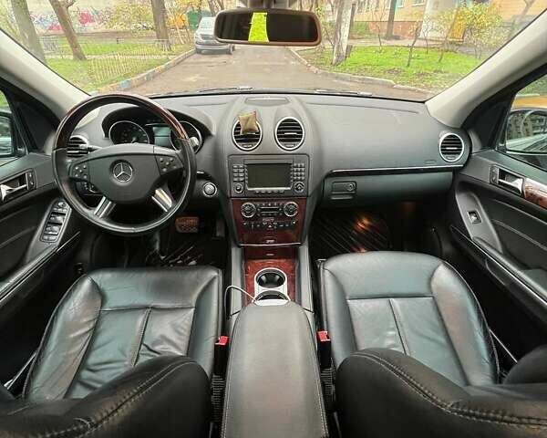 Чорний Мерседес ГЛ-Клас, об'ємом двигуна 5.46 л та пробігом 210 тис. км за 15999 $, фото 5 на Automoto.ua