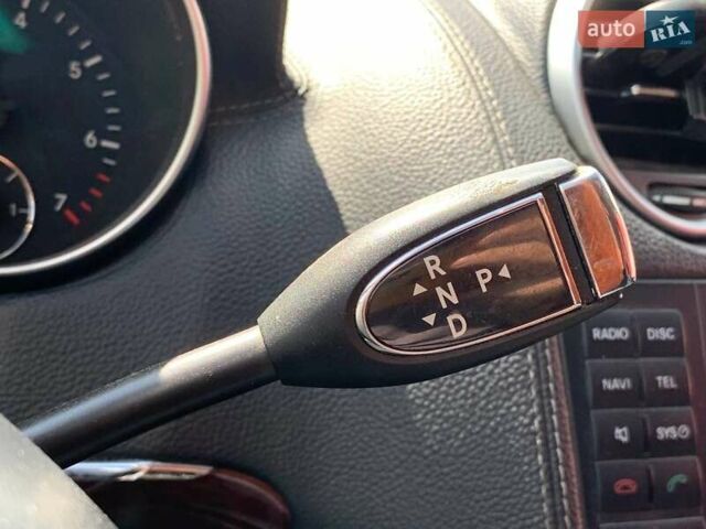 Черный Мерседес ГЛ-класс, объемом двигателя 5.46 л и пробегом 323 тыс. км за 10990 $, фото 22 на Automoto.ua